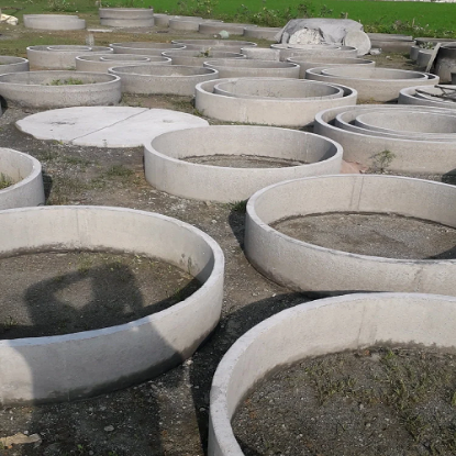 సిమెంట్ రింగులు (4 అడుగులు) యొక్క చిత్రం