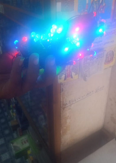 24 ఎనర్జీ మల్టీ-కలర్ ఫెస్టివల్ LED స్ట్రింగ్ లైట్లు – ఇల్లు, ఆఫీసు, దీపావళి, క్రిస్మస్, వివాహం మరియు అవుట్‌డోర్ పార్టీ అలంకరణ కోసం ఎరుపు, ఆకుపచ్చ, నీలం, పసుపు రంగులతో కూడిన అల్ట్రా బ్రైట్ డెకరేటివ్ లైట్లు – మన్నికైన రాగి తీగ డిజైన్ యొక్క చిత్రం