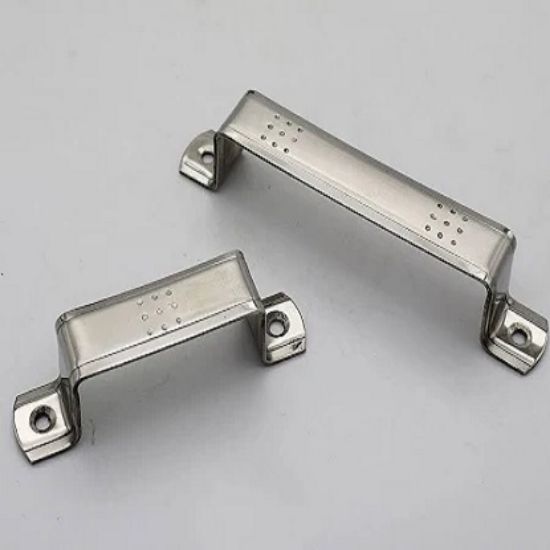 రబ్ హ్యాండ్ కిట్ డి డాట్ స్టెయిన్‌లెస్ స్టీల్ క్యాబినెట్/డ్రాయర్ హ్యాండిల్ పరిమాణం (2x20)mm యొక్క చిత్రం